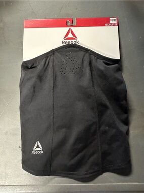 Reebok Black Neck Gaiter with Red Accent Packaging